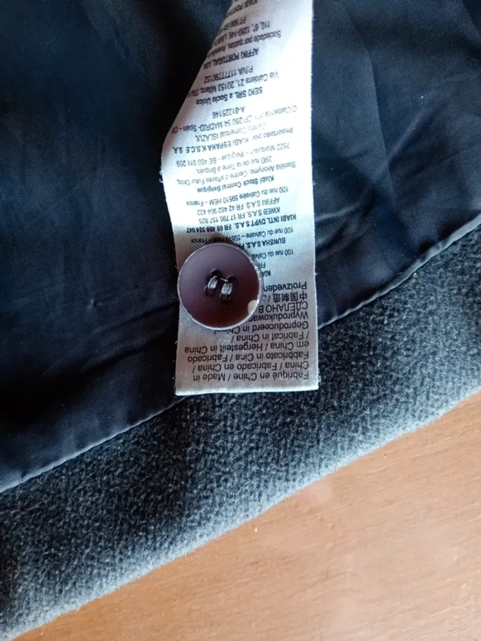 Manteau hiver fille,très bon état, gris foncé, boutons, Kiabi 7 ans - photo numéro 5