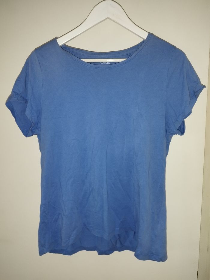 T-shirt bleu