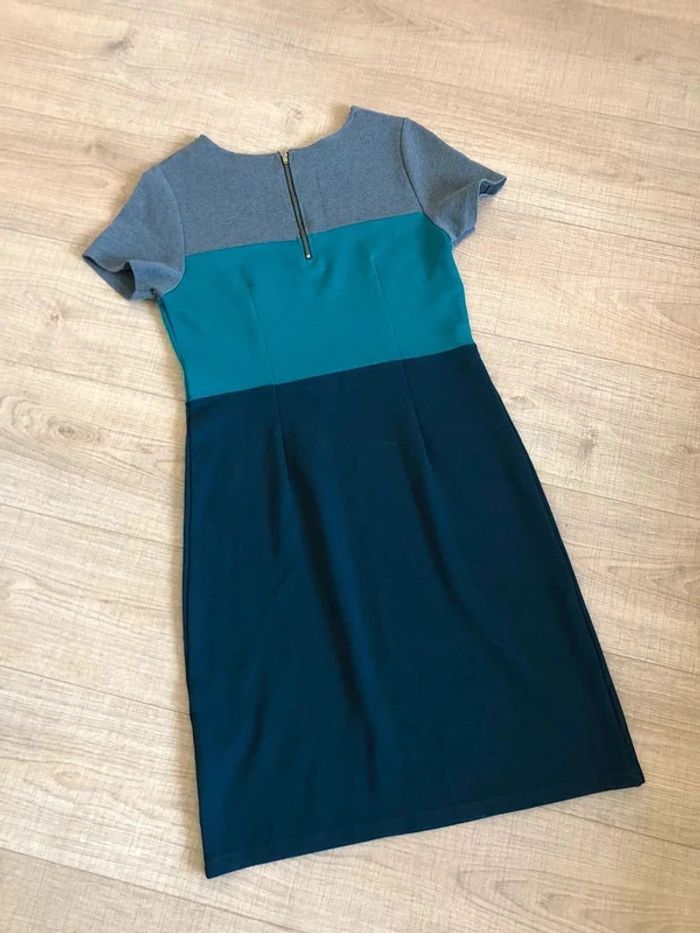 Robe grise et verte à manches courtes WE taille L jamais portée - photo numéro 12