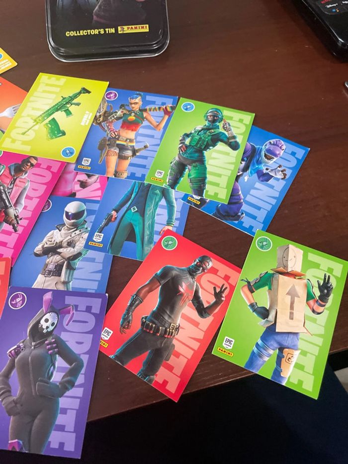 Cartes fortnite et boîte en métal - photo numéro 2
