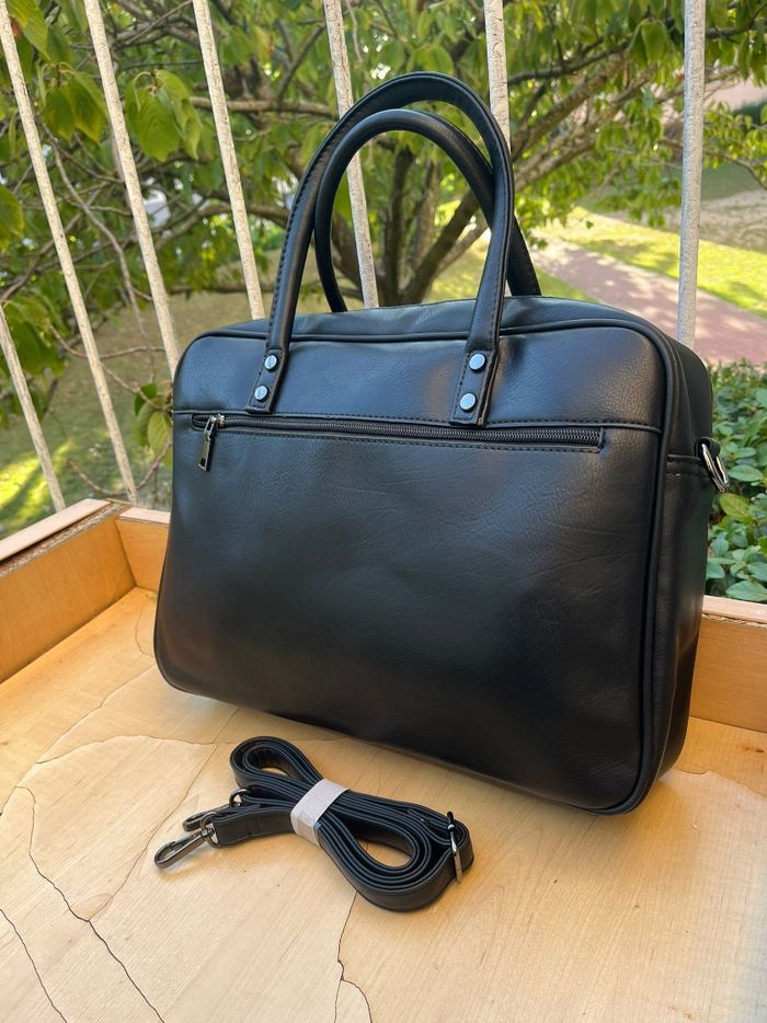 Sac business en pu noir pratique et élégant neuf jamais utilisé - photo numéro 2