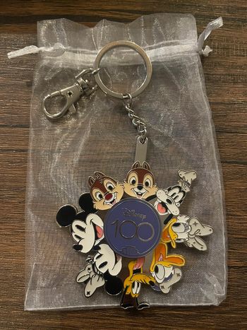 Porte clés disney 100