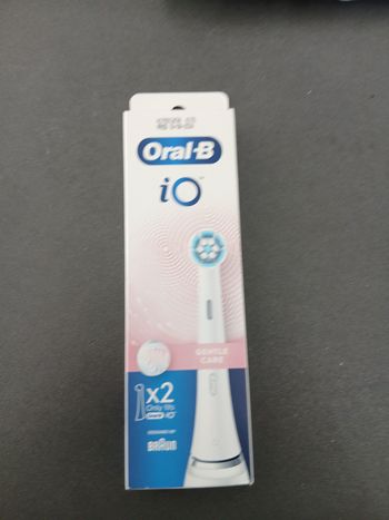 2 brossette Oral B io Gentle care