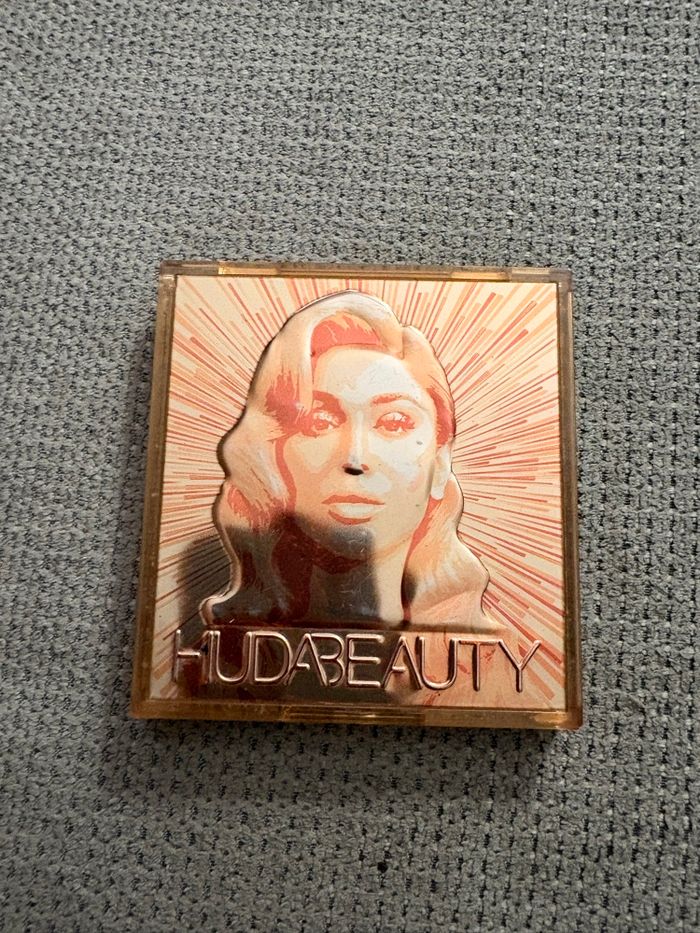 Palette highlighter huda beauty