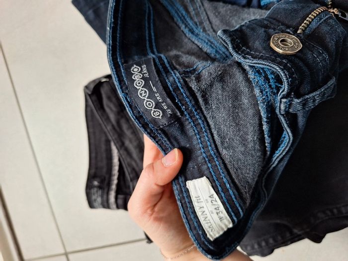 Lot 7 jeans t34 femme bleus et noirs - photo numéro 3