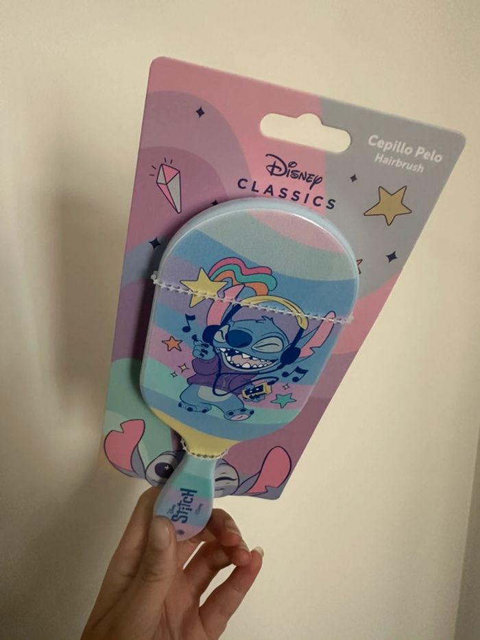 Brosse à cheveux Stitch Disney neuve avec étiquette - photo numéro 3