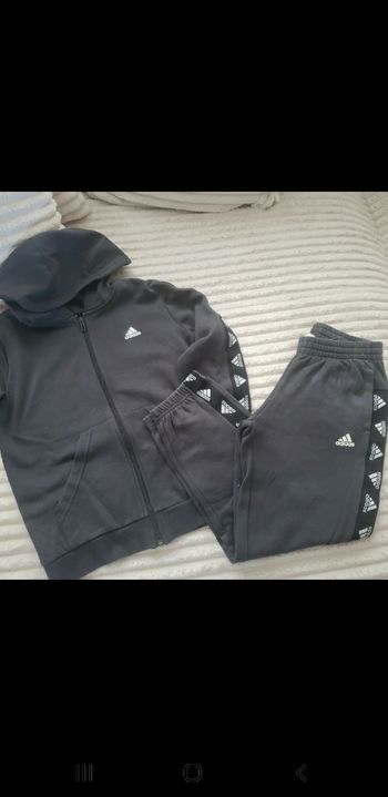 Ensemble adidas