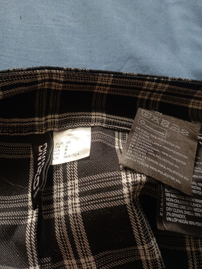 Mini jupe noire à carreaux - photo numéro 3