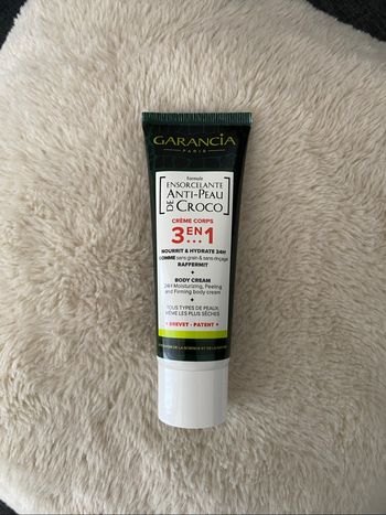 Crème corps 3 en 1 - Formule ensorcelante anti-peau de croco 75ml