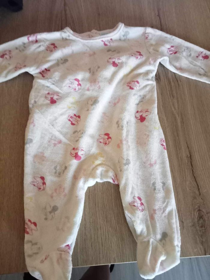 Pyjamas 3 mois minnie - photo numéro 3