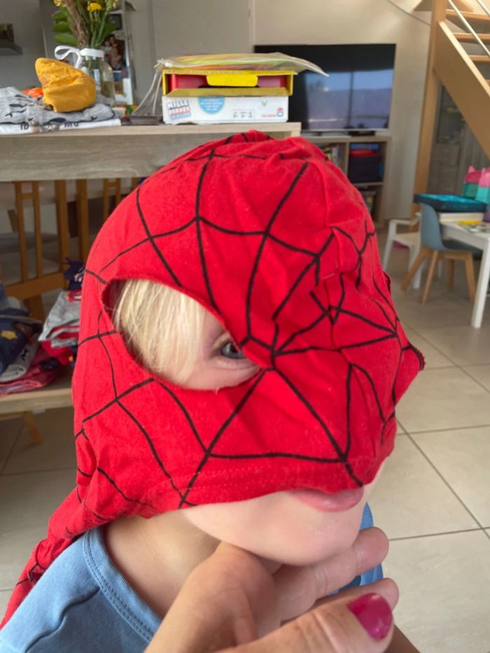 T-shirt Spiderman, quatre ans avec masque - photo numéro 2