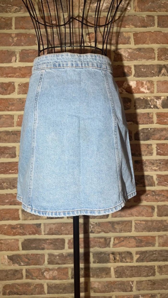 Jupe en jeans bleu clair patineuse Pull and Bear Taille S / 36 - photo numéro 5