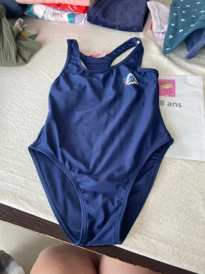 Maillot de bain, huit ans, neuf - photo numéro 2