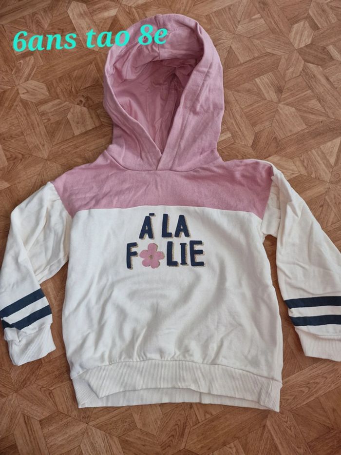 Pull 6ans tape à l'œil