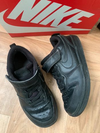 Nike noire Taille 28.5