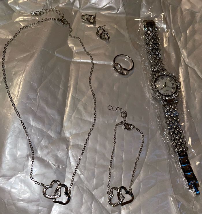 Bijoux - photo numéro 2