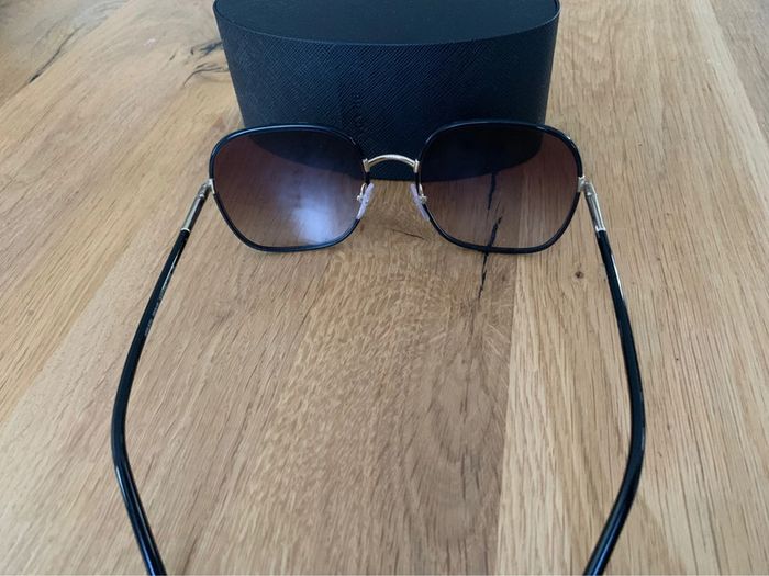 Solaire Prada 67XS neuve - photo numéro 4