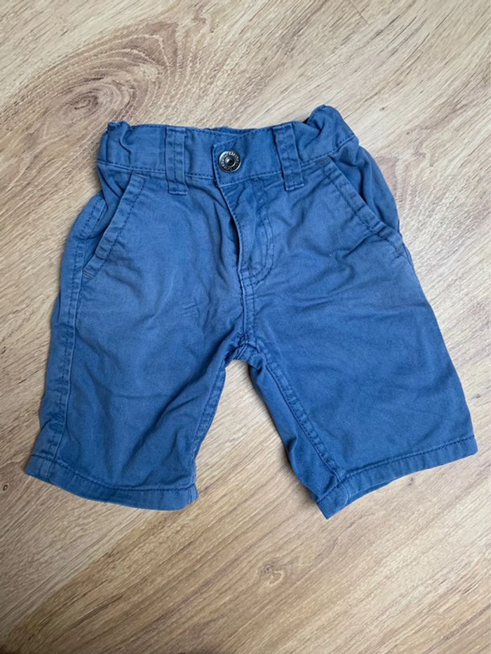 Short bleu 2 ans - photo numéro 2
