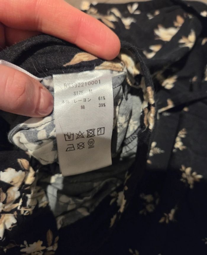 Jupe portefeuille noir a fleur vintage - photo numéro 3