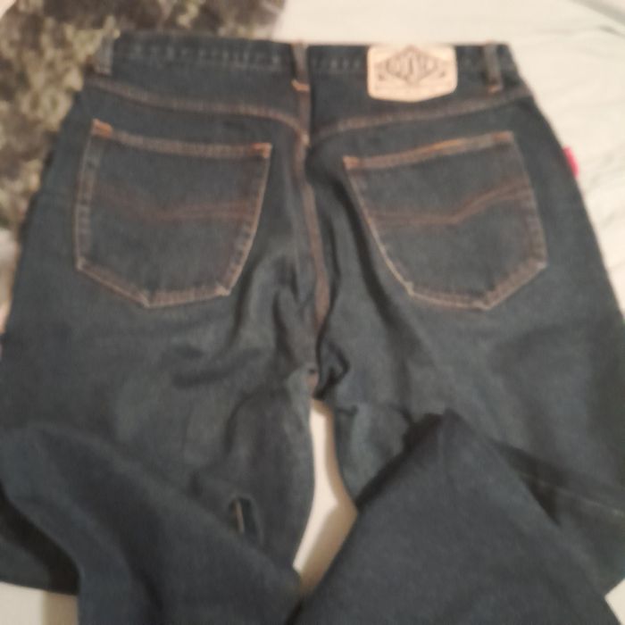 Vend jeans femme - photo numéro 2