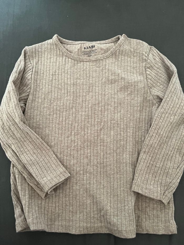 Lot pulls t shirts manches longues - photo numéro 6