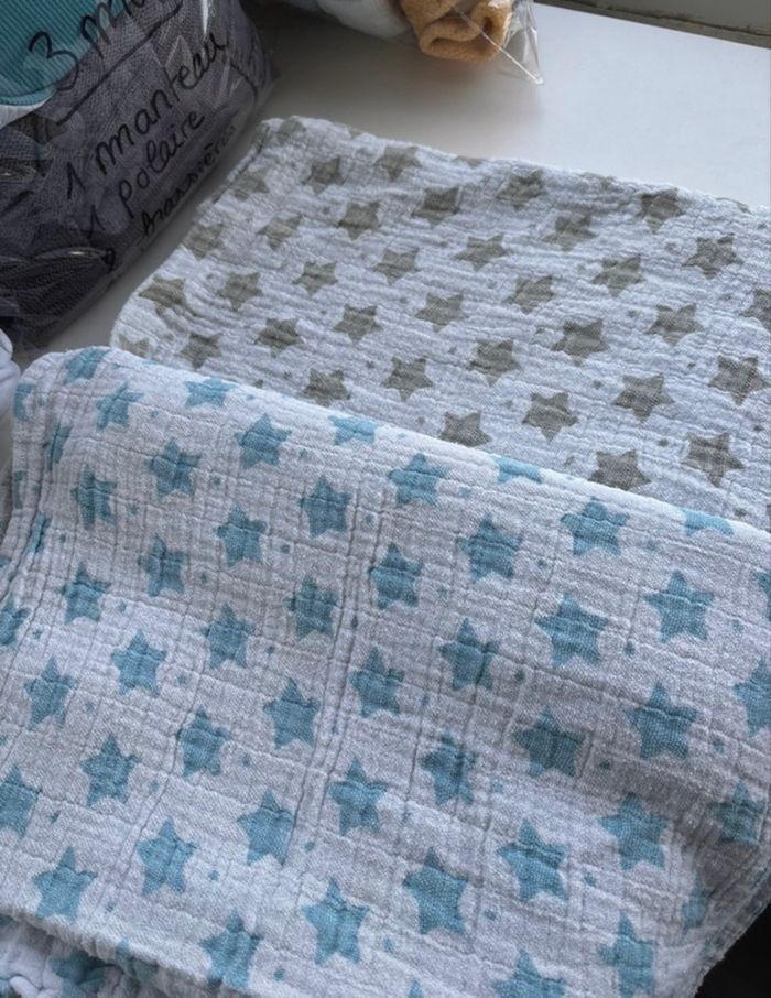 Gros lot de 52 pièces - à l’UNITÉ - naissance - 3 mois - mixte - vêtements bébé - gigoteuse - langes - photo numéro 7