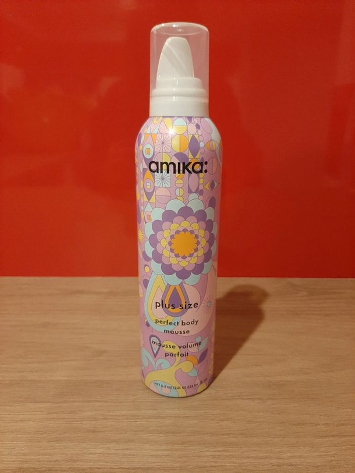 Mousse volume amika