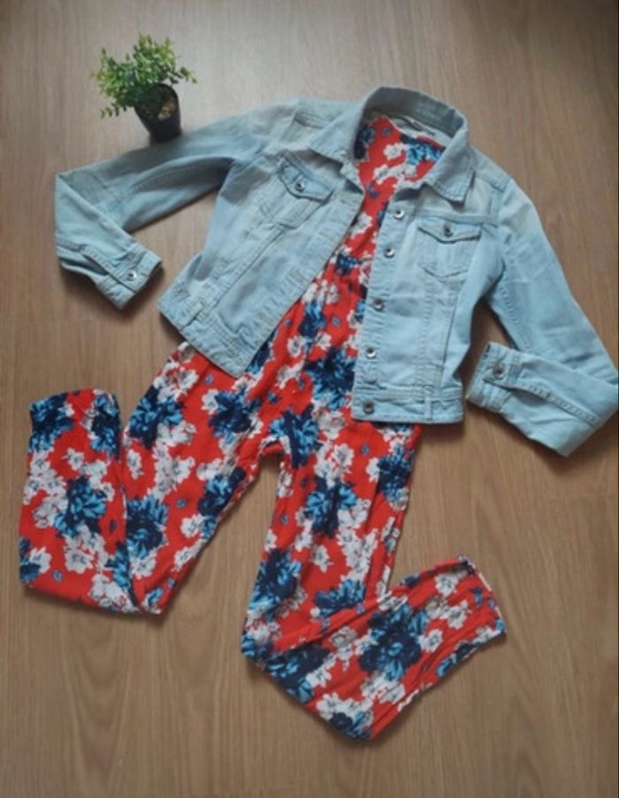 Combinaison pantalon à fleurs légère Bershka rouge T.S TBE 💐 - photo numéro 2
