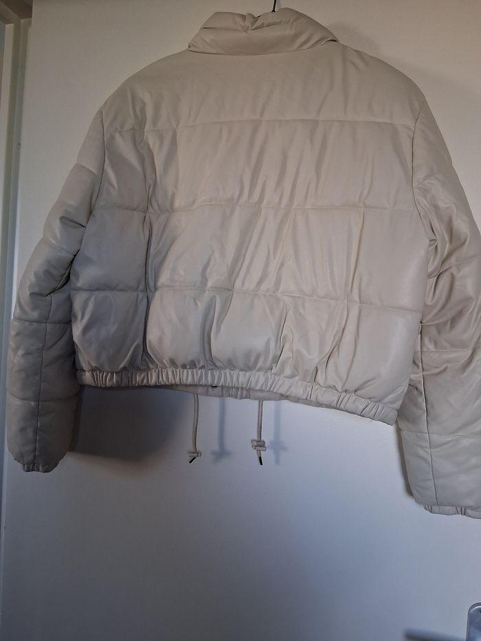 Blouson court matelassé  beige " t- L" jennyfer - photo numéro 3
