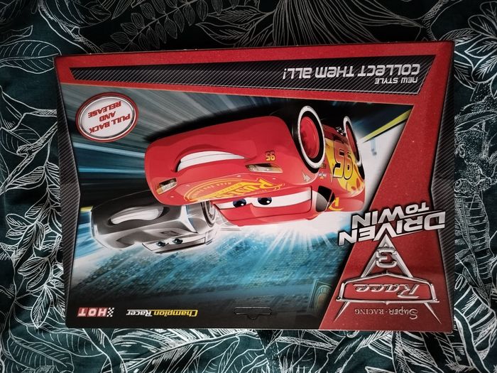 Petites voitures Cars Disney - photo numéro 2
