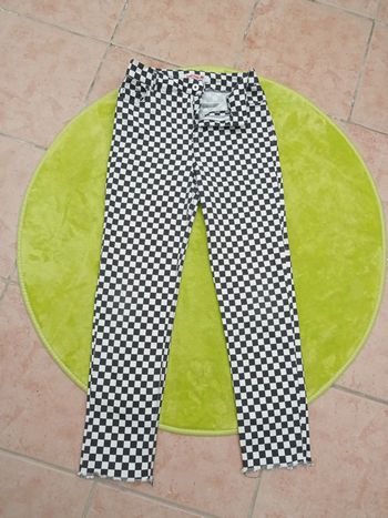 Pantalon Jennyfer taille 34