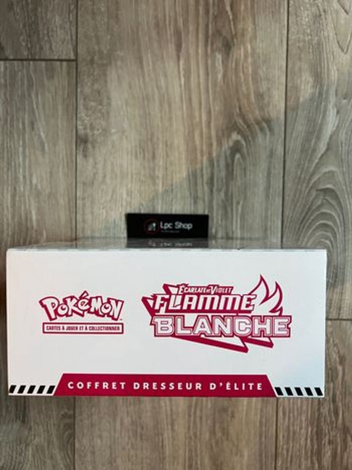 POKÉMON - COFFRET FLAMME BLANCHE - ETB EV 10.5 - FR NEUF & DÉFAUT SCELLAGE - photo numéro 2