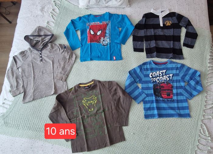 Lot vêtements garçon 8/10 ans - photo numéro 4