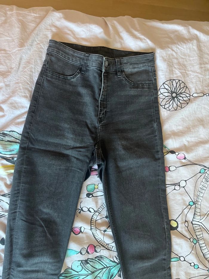 Jean, taille haute gris H&M - photo numéro 2