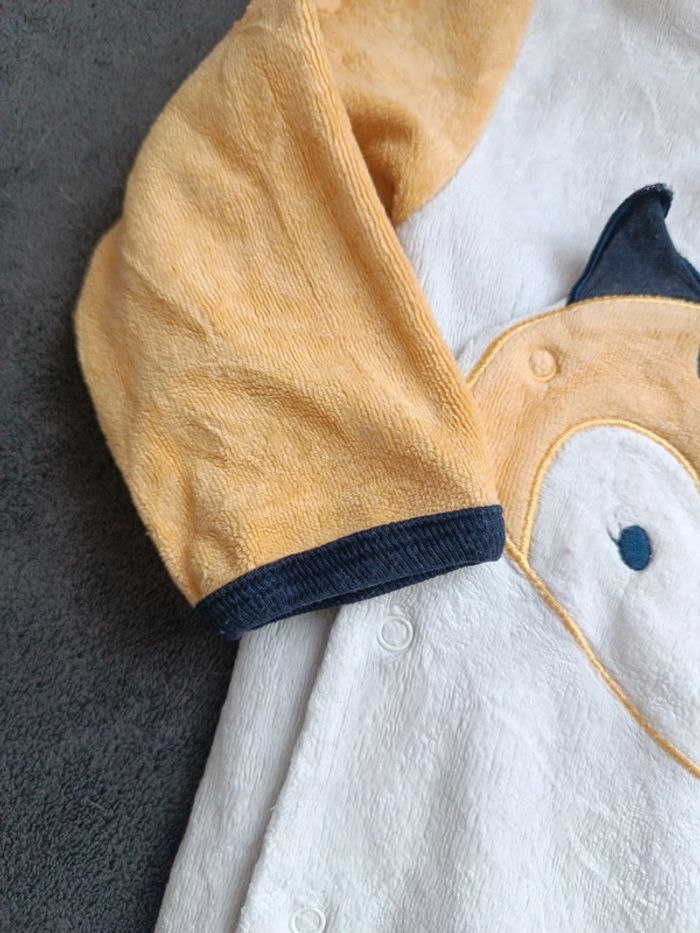 Lot pyjama et bodie - photo numéro 7