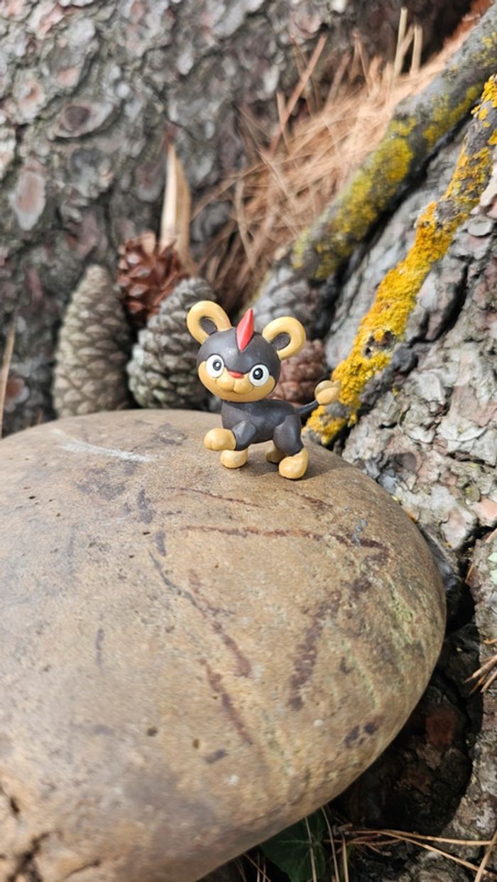 Super figurine Pokemon Nintendo helionceau