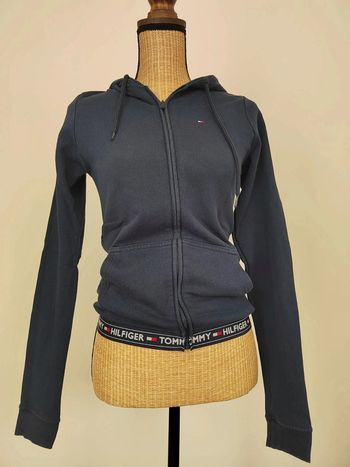 Sweat zippé bleu marine avec capuche Tommy Hilfiger taille XS excellent état