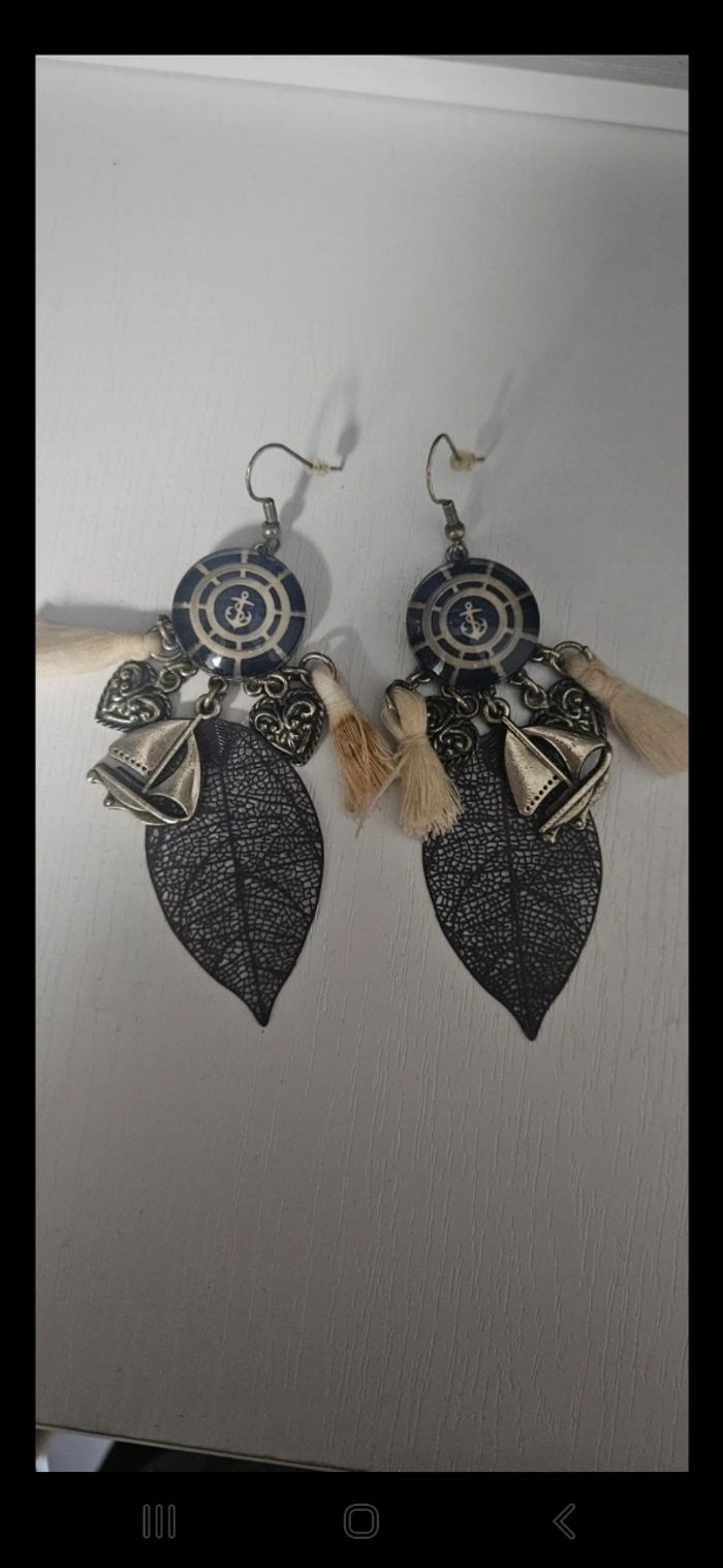 Paire de boucles d'oreille