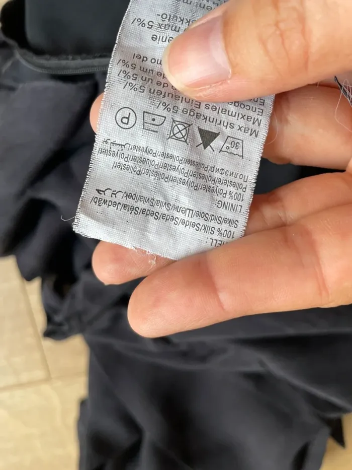 Haut noir en soie à volants Vero Moda T.36 - photo numéro 7