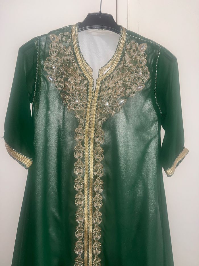Robe orientale verte et dorée taille 8-10 ans - photo numéro 2