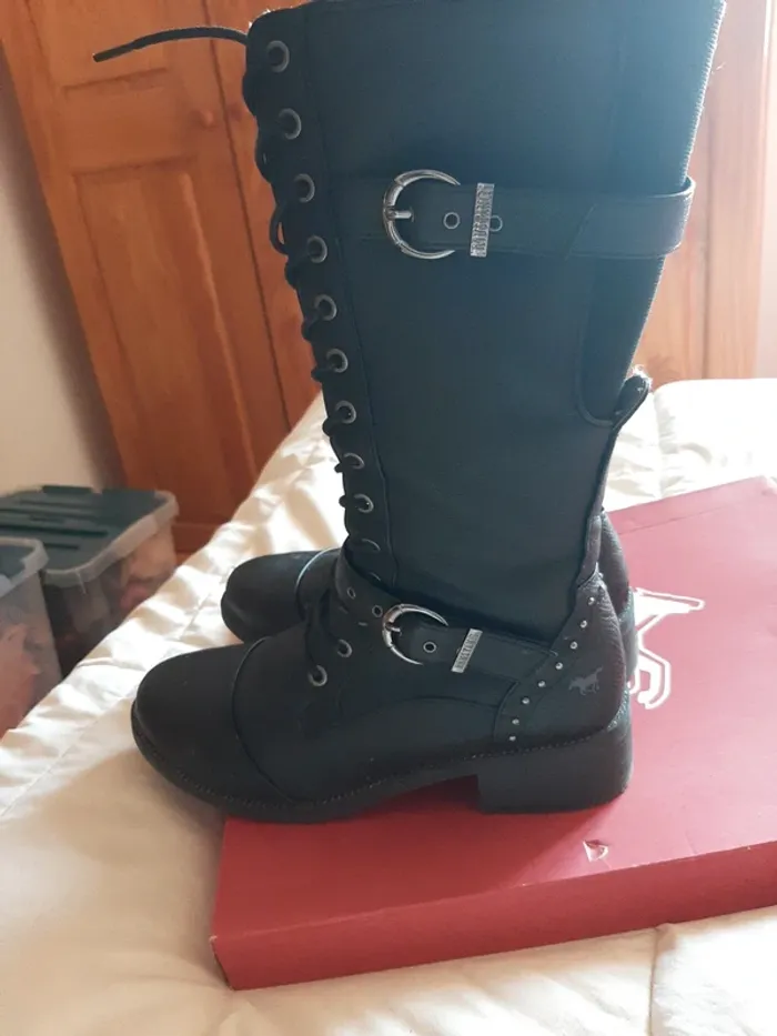 Bottes mi-mollet taille S mustang pointure 40 - photo numéro 6