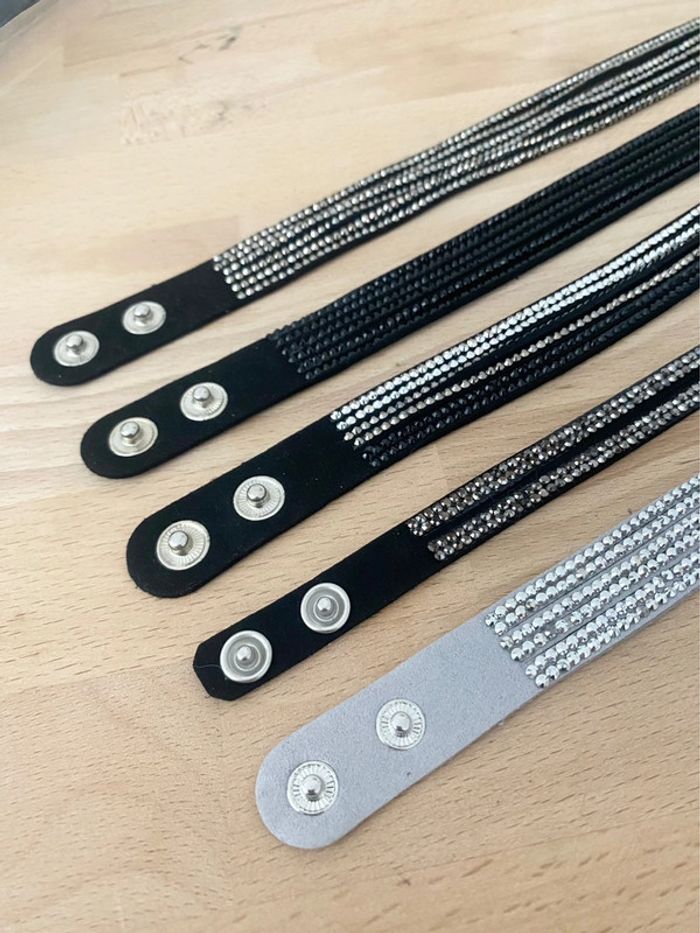 Bracelet double tour strass & velours NEUFS (au choix) - photo numéro 3