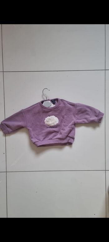 Pull kiabi taille 6 mois