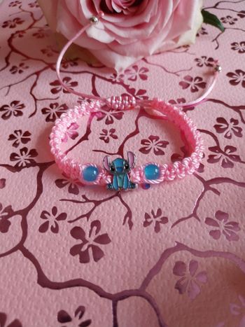 Bracelet stitch rose