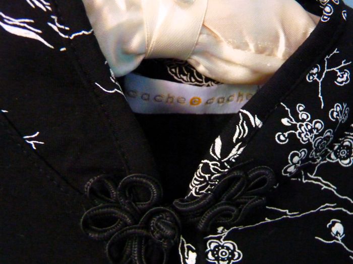Tunique Femme col mao cache cache 38 M noir fleur dragon TBE - photo numéro 3