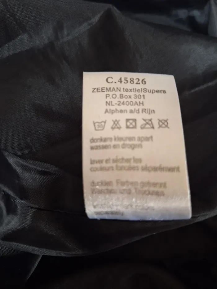 Parka noire - photo numéro 9