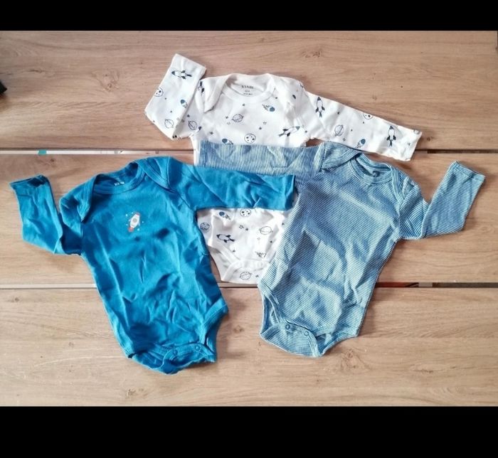 Lot bodies manches longues 6 mois