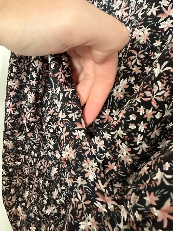 Top col en V - photo numéro 3