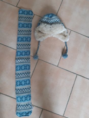Ensemble bonnet + écharpe
