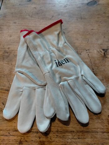 Gants de travail neufs taille 10